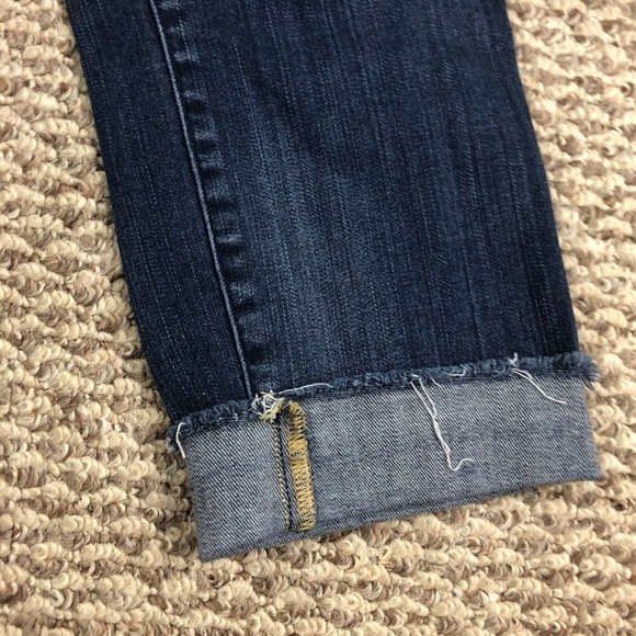 SOLD ❗️Torrid Distressed Jegging Capris Size 14 - Picture 5 of 8